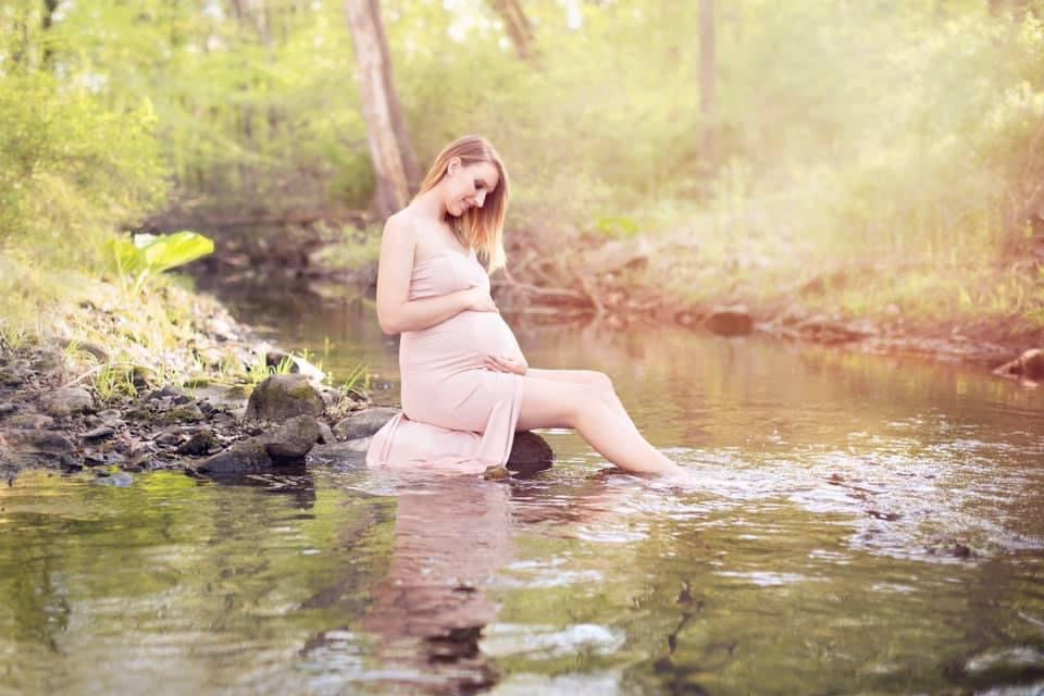 Why Natural Skincare is Essential During Pregnancy